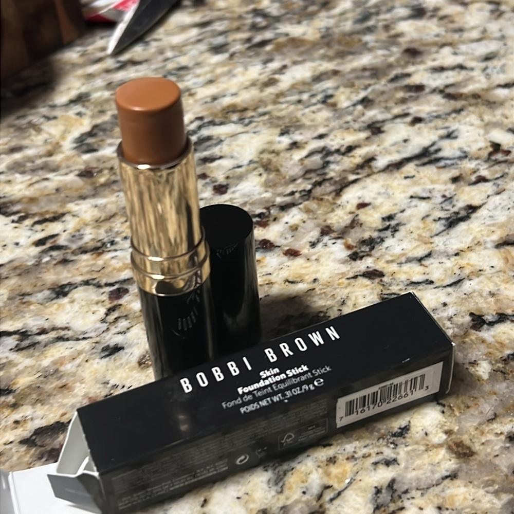 💕⚡️Cool Golden Bobbi Brown Skin Foundation Stick - Picture 3 of 10